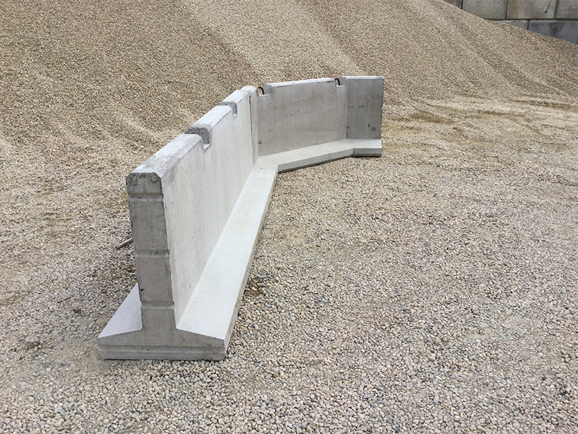 Corner Containment Barricade